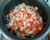 A picture of step 2 of Japanese Chicken Curry Rice.