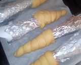 A picture of step 3 of Savoury bread corn.