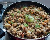 A picture of step 4 of Oats vegetables innovative upma.