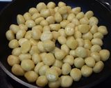 Foto del paso 2 de la receta: Ñoquis con almejas y salsa romesco