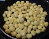 Foto del paso 2 de la receta: Ñoquis con almejas y salsa romesco