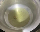 A picture of step 1 of Steamed and fried Sawaiyyan.