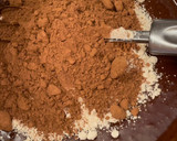 Foto del paso 3 de la receta: Brownie cubierto de cheesecake