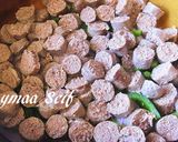 صورة لخطوة 2 من وصفة طاجن المكرونه بالسدق (السجق)