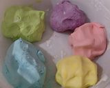 Foto langkah ke 2 dari resep Klepon pelangi/klepon marble.
