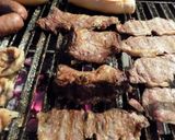 Foto del paso 4 de la receta: Parrillada: chinchulines de cordero, chorizos de pollo, conejo, criollos, churrasquitos de cerdo