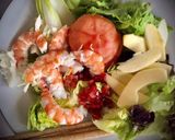 Foto del paso 2 de la receta Ensalada con langostinos, manzana y granada