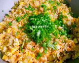 Hình bước làm 3 của món Cơm chiên cá hồi,trứng,cải chua,đậu hủ và tàu hủ ki