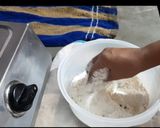 गुजराती स्पेशीयल मीठा घुघरा रेसिपी चरण 1 फोटो