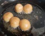 A picture of step 12 of Bread ke gulab jamun.