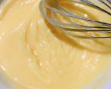 Hình bước làm 3 của món Sốt mayonnaise - rất dễ làm