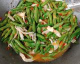 Foto langkah ke 5 dari resep Tumis Buncis Jamur.