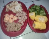 Foto langkah ke 1 dari resep Sukiyaki Kuah Tomyam.