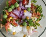 A picture of step 3 of Mayo Veg Papad Bowl.