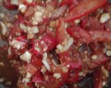 A picture of step 8 of Spicy Raw Papaya Salad.