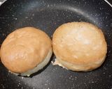 A picture of step 4 of Toasted Bread with herbs and garlic butter.