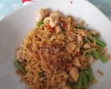 Foto langkah ke 4 dari resep Mie Goreng Simpel Anti Ribet (Indomie Goreng).