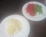 Foto del paso 3 de la receta: Empanadillas de salchicha fresca y salteado de verduras al horno