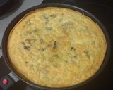 Foto del paso 7 de la receta Tortilla de patatas con ajos tiernos y setas