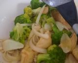 Foto langkah ke 4 dari resep Cah brokoli garlic.