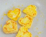 Foto langkah ke 2 dari resep Heart French Toast ❤️.