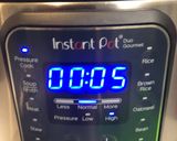 Hình bước làm 3 của món Vịt kho trứng-instant pot
