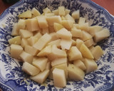 Foto del paso 2 de la receta: Ensalada de patatas de Sanlúcar alioli con anchoas y aceitunas