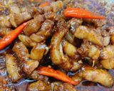 Hình bước làm 3 của món Thịt xào mắm ruốc