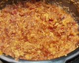 A picture of step 3 of Gajar- beetroot halwa in pressure cooker.