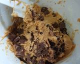 Foto langkah ke 3 dari resep GOOEY Choco Chip Soft Cookies.