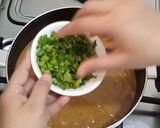 A picture of step 10 of Chicken Resha Daal.