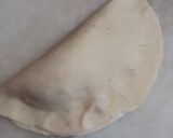 खोया की चाशनी वाली गुजिया (khoya ki chasni wali gujiya recipe in Hindi) रेसिपी चरण 2 फोटो