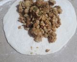 A picture of step 3 of Chicken qeema wala naan.