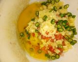 A picture of step 1 of #omelet egg.