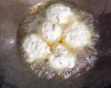 A picture of step 2 of Mysore bonda.