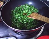 A picture of step 3 of Methi Matar.