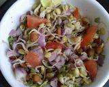 A picture of step 4 of Healthy sprout chaat.
