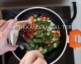 Foto langkah ke 6 dari resep Tumis Okra Sambal Teri.