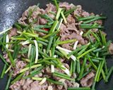蔥爆牛五花的食譜步驟3照片