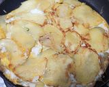 Foto langkah ke 4 dari resep Egg Cheese Potatoes.