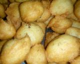 A picture of step 3 of Dahi bhallay.