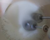Foto langkah ke 2 dari resep Bolu Kukus Putih Telur.