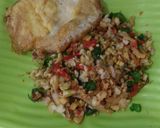 Foto langkah ke 6 dari resep Nasi goreng kw ala debm.