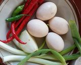 Foto langkah ke 2 dari resep Telur dadar padang.
