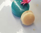 Foto del paso 2 de la receta: Mousse con glaseado espejo y jelly decorado con macarrones