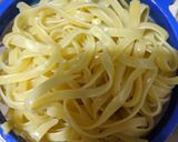 Foto langkah ke 1 dari resep Salted Egg Fettuccini with Prawn.