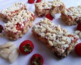 Foto langkah ke 5 dari resep Strawberry oatmeal crispy bar.