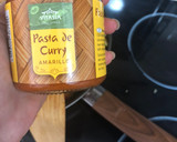 Foto del paso 3 de la receta: Arroz con pollo y curry amarillo