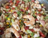 Hình bước làm 4 của món Nui xào rau củ