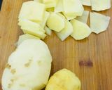 A picture of step 1 of Crispy Deep Fry Potato.